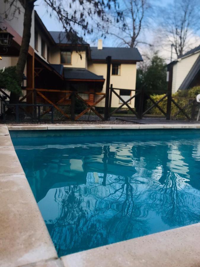 Aparthotel Refugio del Arroyo San Martín de los Andes Esterno foto